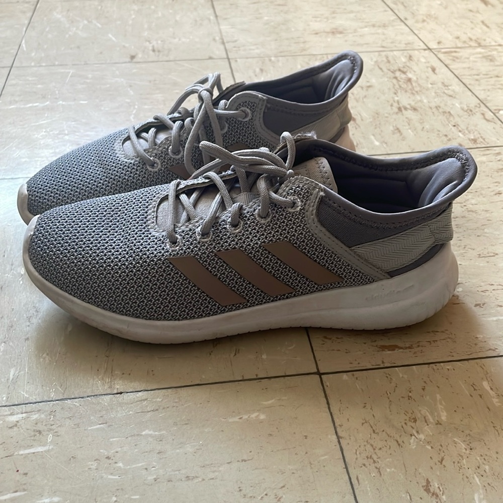Cloudfoam Adidas running sneakers. Womans Size 6